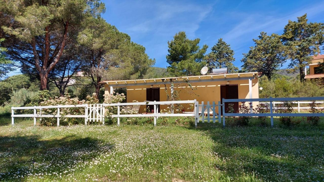 Hotel Giardino Capoliveri  Esterno foto