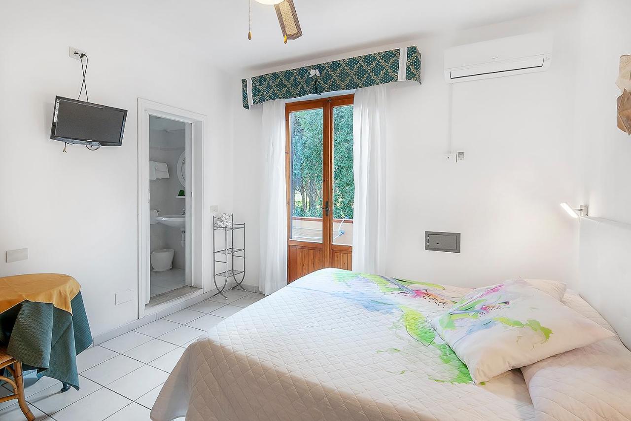 Hotel Giardino Capoliveri  Esterno foto