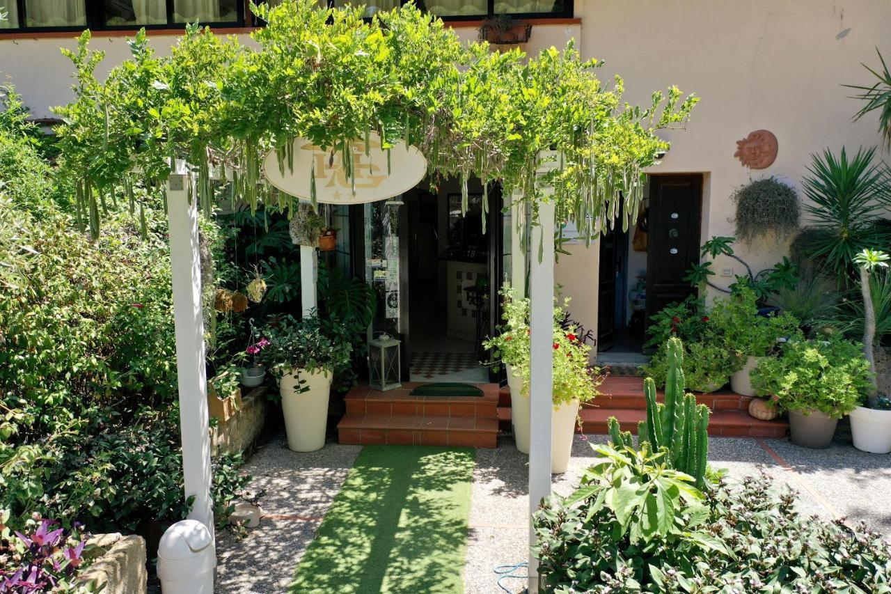 Hotel Giardino Capoliveri  Esterno foto
