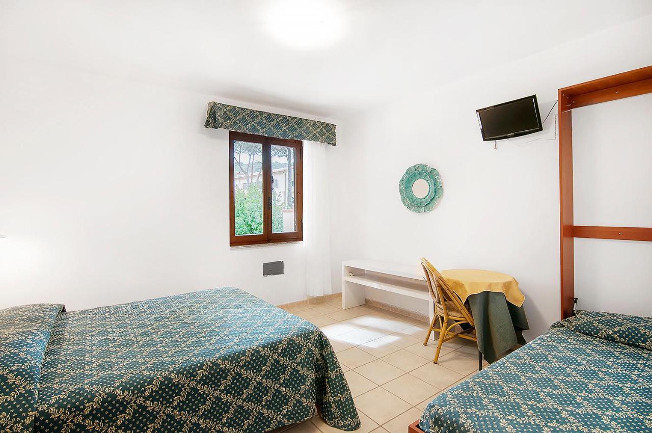 Hotel Giardino Capoliveri  Esterno foto