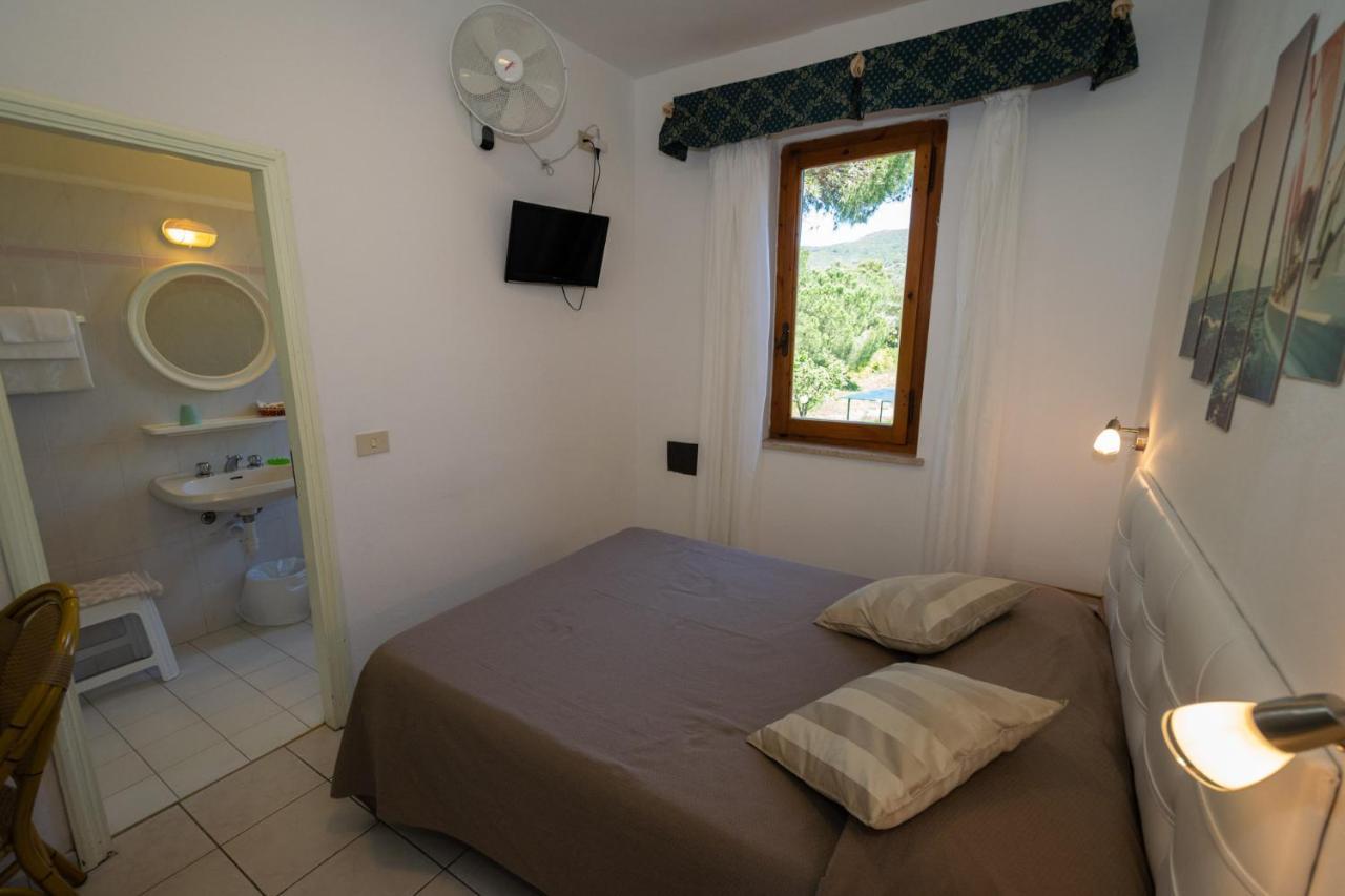 Hotel Giardino Capoliveri  Esterno foto