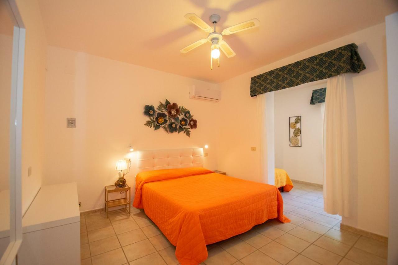 Hotel Giardino Capoliveri  Esterno foto